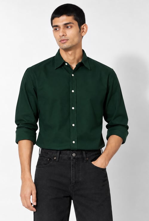 Men Solid Regular Fit Shirt