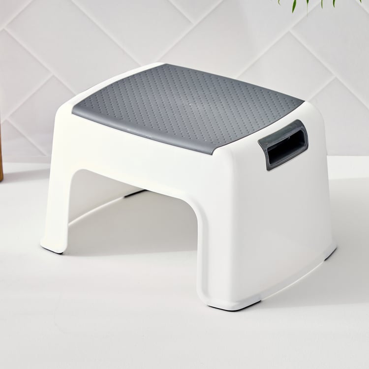 Omnia Harmony Polypropylene Bath Stool