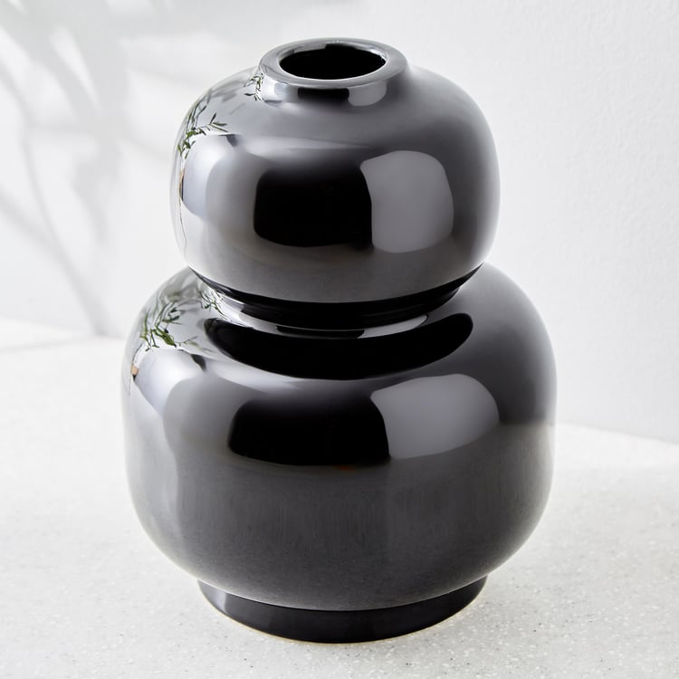 Blanco Ceramic Curved Vase