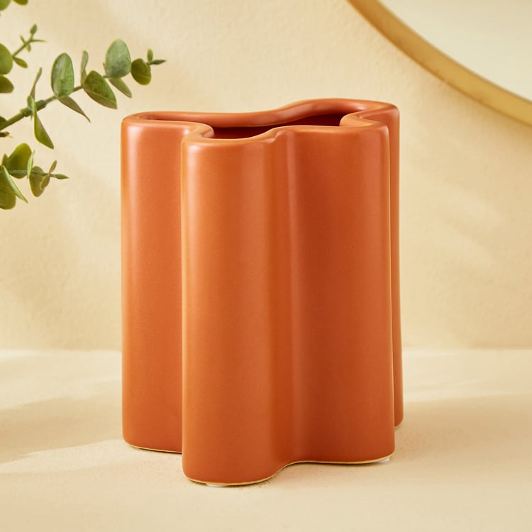 Splendid Townsquare Ceramic Vase