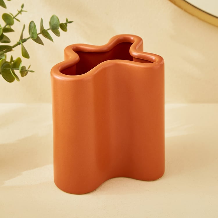 Splendid Townsquare Ceramic Vase