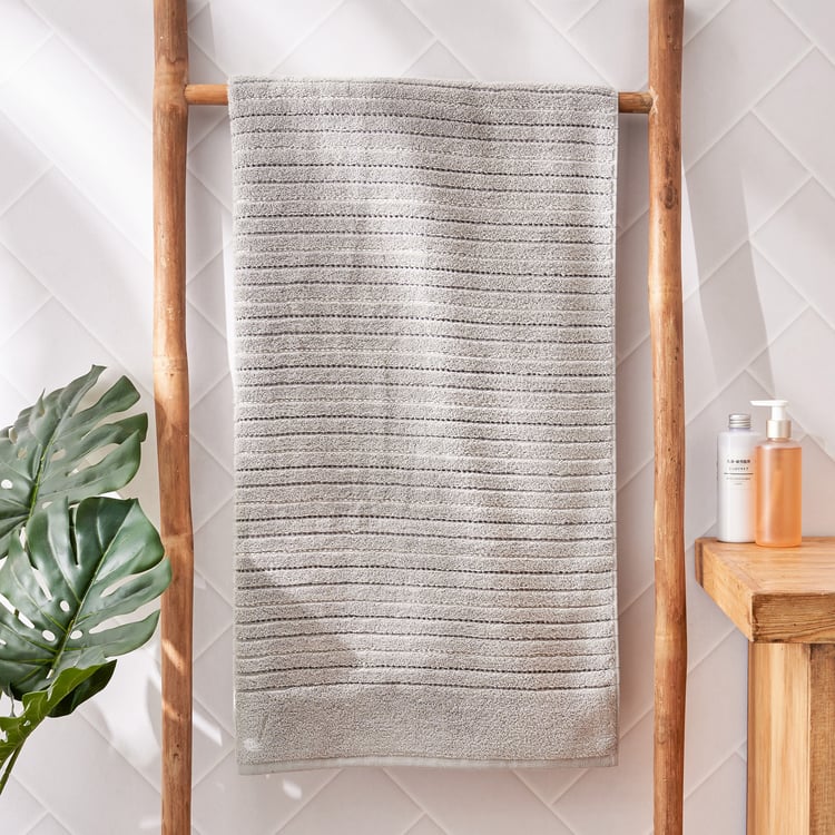 Nova Grey Whisper Set of 2 Cotton Bath Towels - 150x70cm