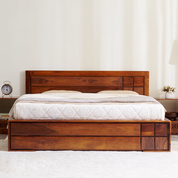 Helios Liser Sheesham Wood Queen Bed - Honey Brown