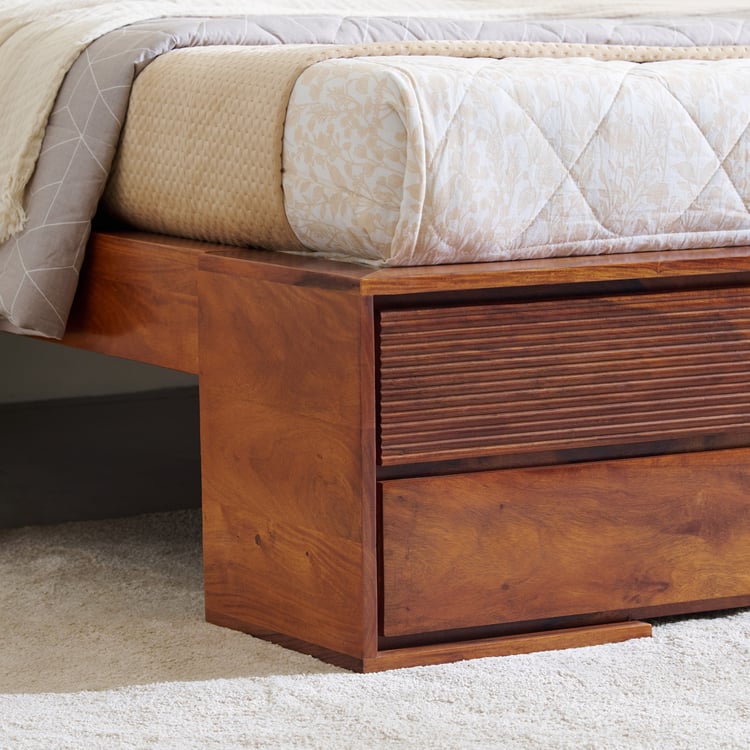 Helios Liser Sheesham Wood Queen Bed - Honey Brown