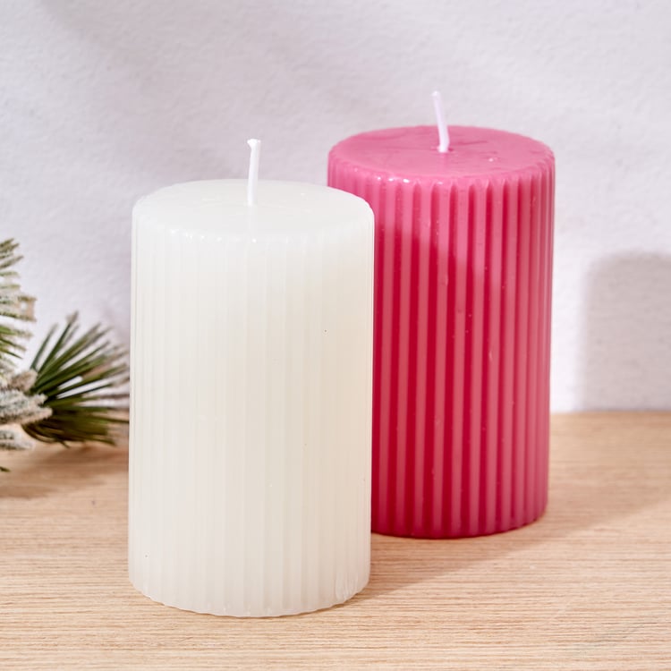 Alisa Set of 2 Oudh and Vanilla Scented Ribbed Pillar Candles