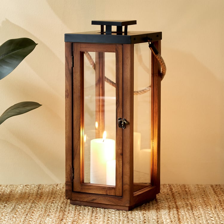 Selena Accord Wooden Lantern