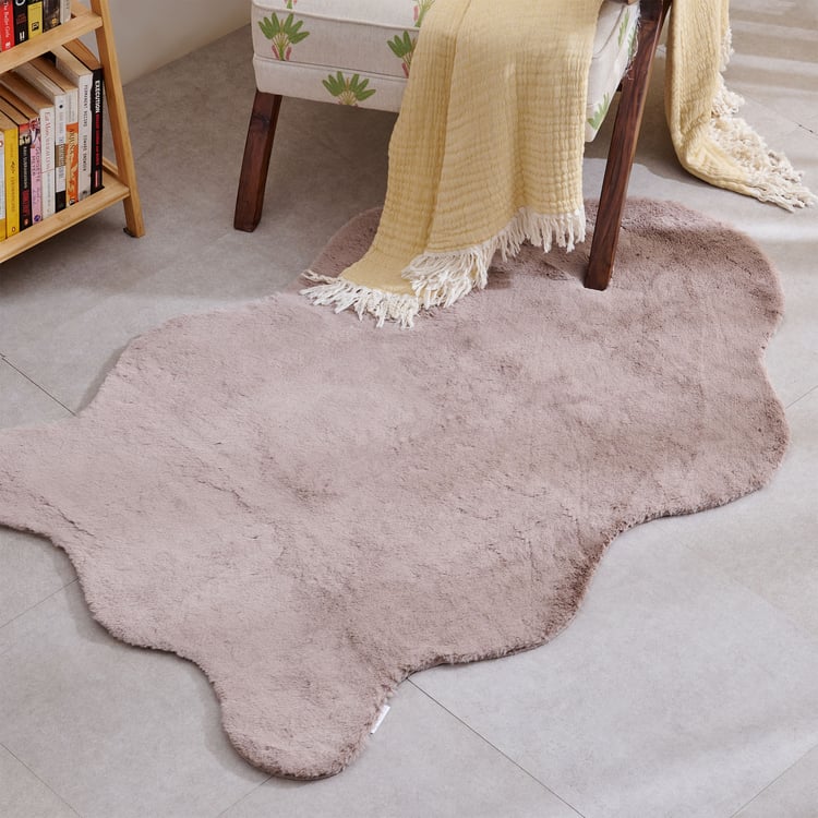 Quartz Scion Fur Carpet - 135x90cm