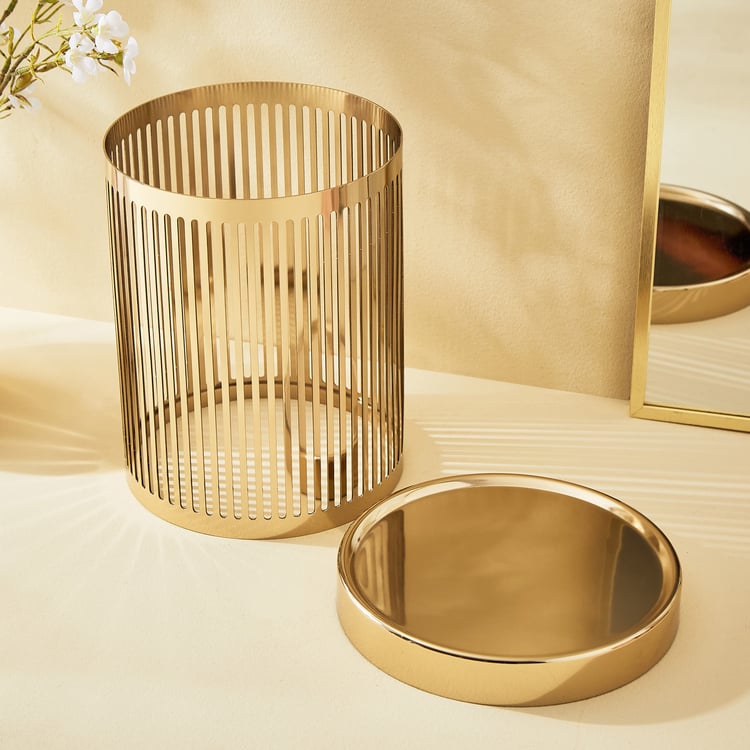 Blanco Blake Metal Hurricane Candle Holder