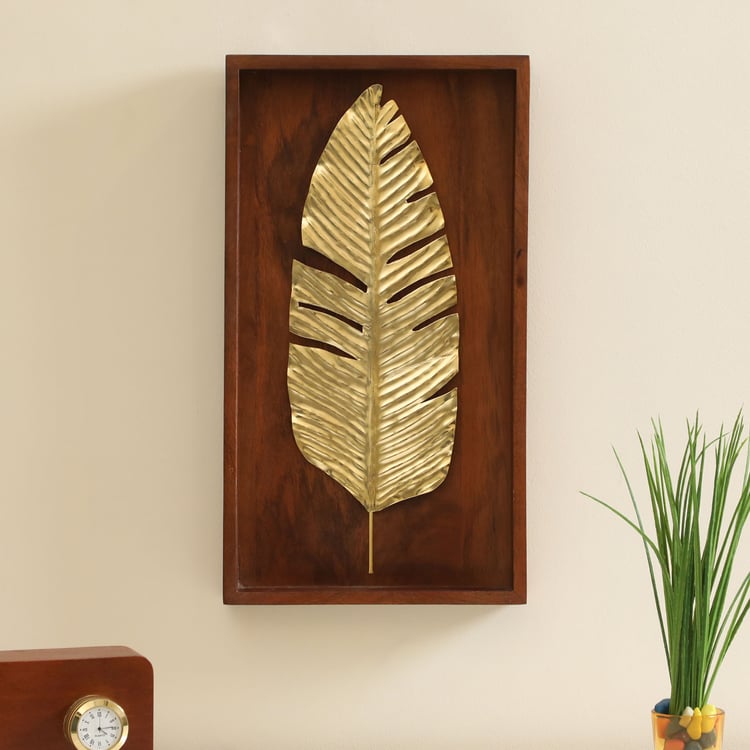 VEDAS Eliana Wooden Leaf Wall Accent