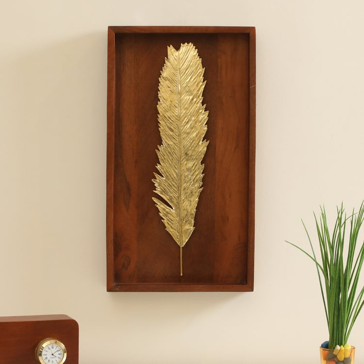 VEDAS Alice Wooden Leaf Wall Accent