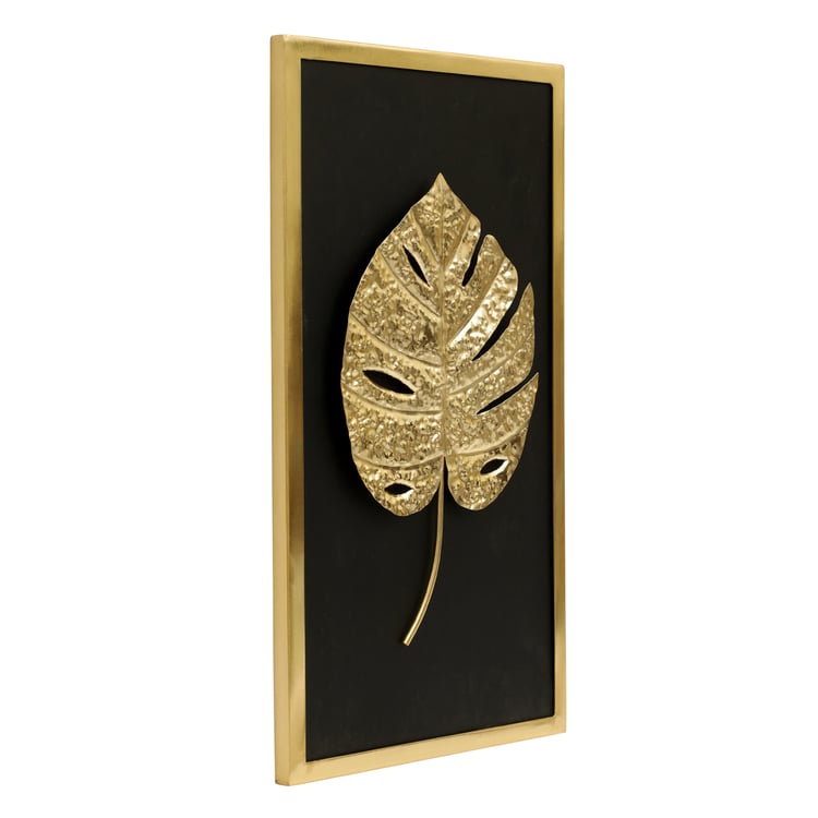 VEDAS Pepo Metal Leaf Wall Accent