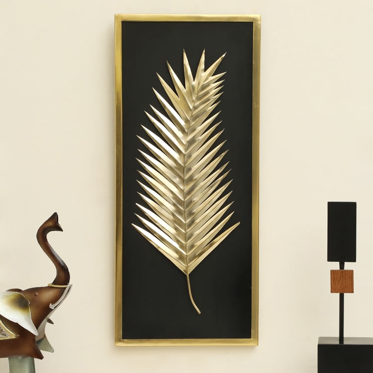 VEDAS Tropical Metal Palm Leaf Wall Accent