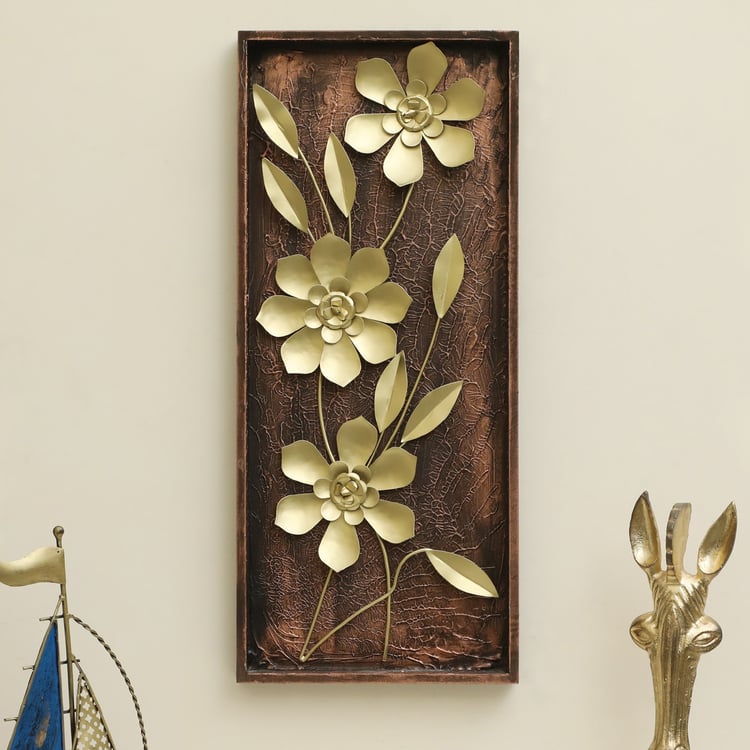 VEDAS Apollo Metal Flower Wall Accent