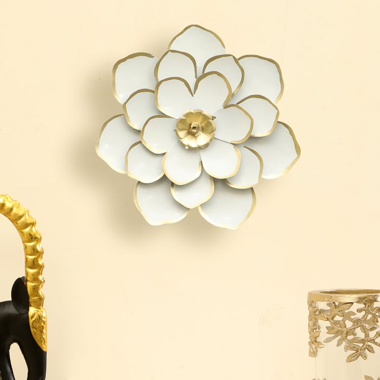 VEDAS Veda Metal Flower Wall Accent