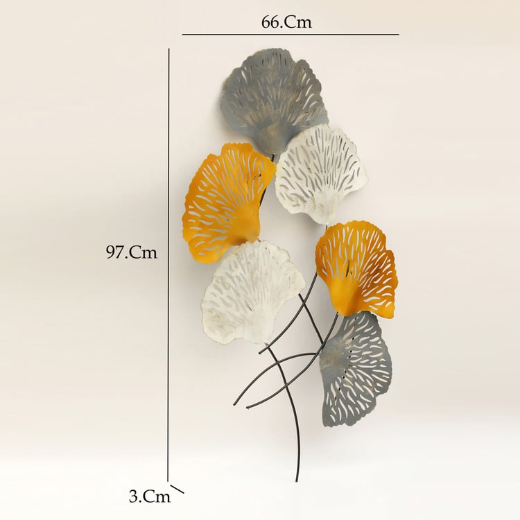 VEDAS Cora Metal Ginko Leaf Wall Accent