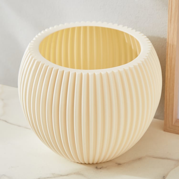 Lets Garden Polyethylene Ribbed Floor Planter