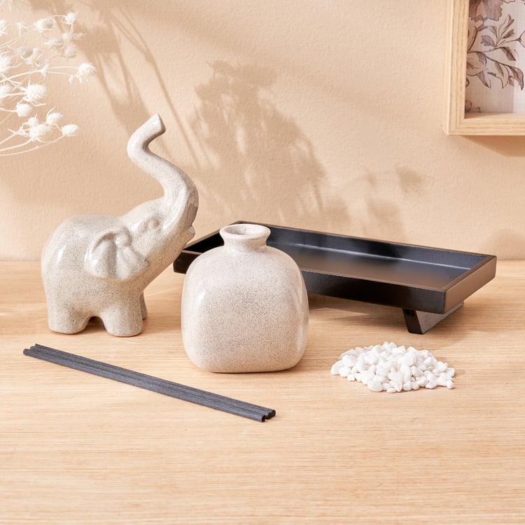 Divine Scentscape Ceramic Elephant Diffuser Set