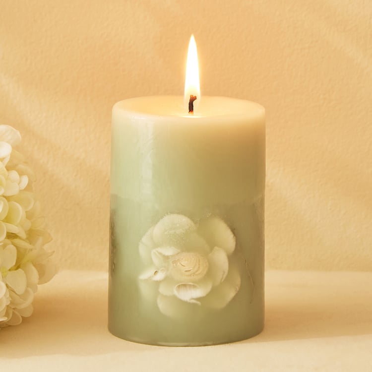 Moksha Botanical Lavender and Fougere Scented Pillar Candle