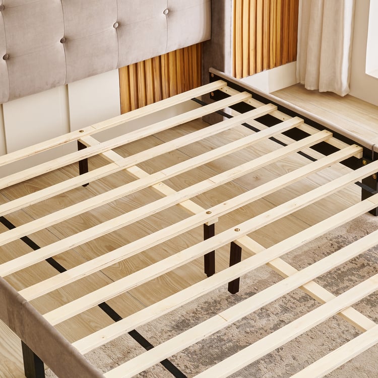 Helios Bravo Betty Queen Bed - Brown