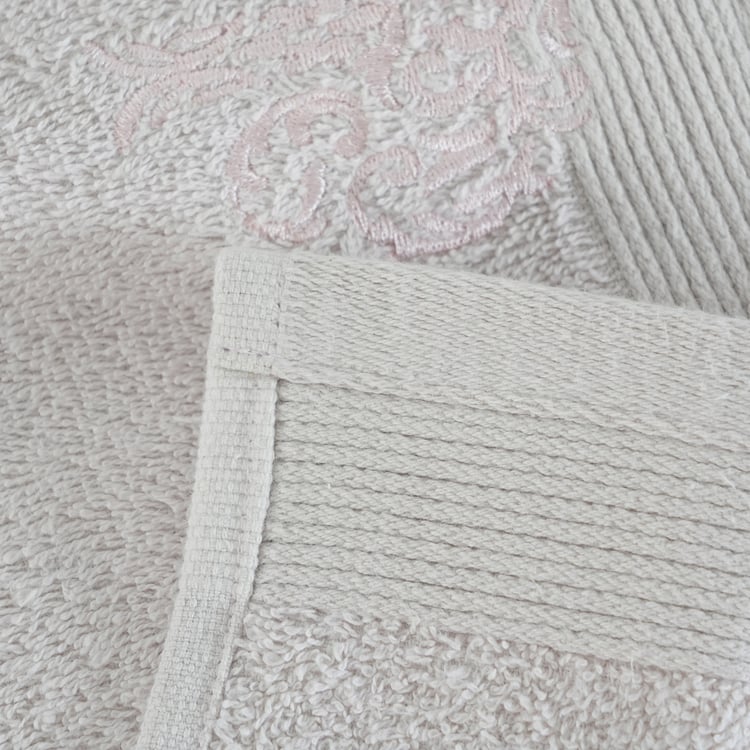 MASPAR Vintage Acanthus Serenity Cotton Embroidered Bath Towel - 140x70cm