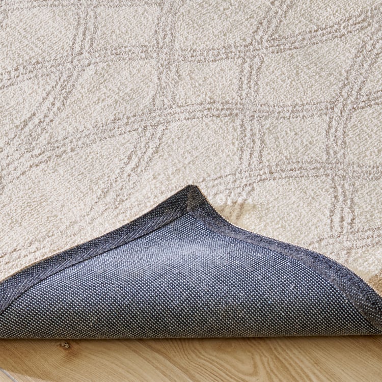 Savanna Vector Knitted Carpet - 210x150cm