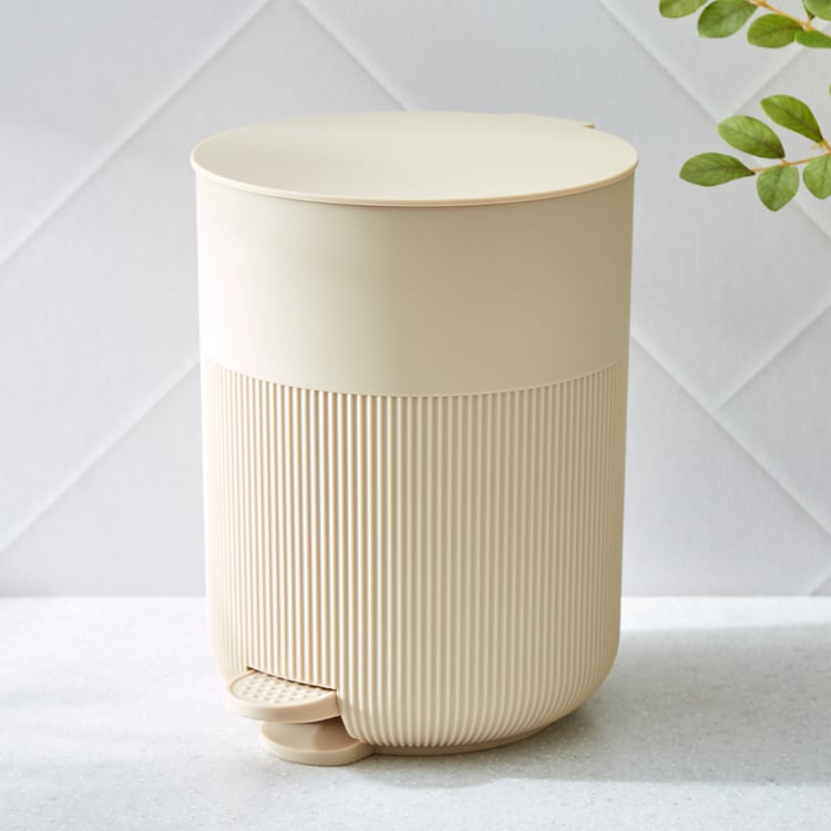 Intelio Boyle Pedal Waste Bin - 4.5L