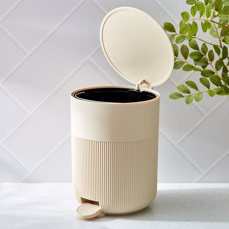 Intelio Boyle Pedal Waste Bin - 4.5L