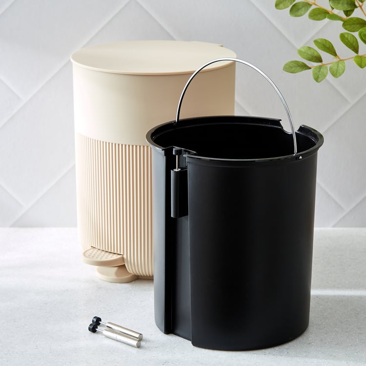 Intelio Boyle Pedal Waste Bin - 4.5L
