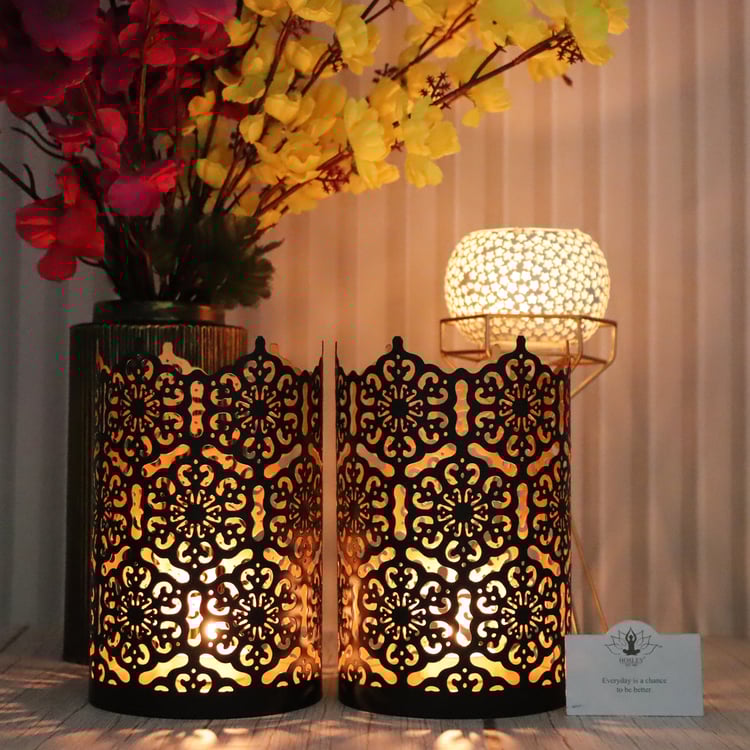 HOSLEY Set of 2 Metal Candle Holder with T-Light Candles
