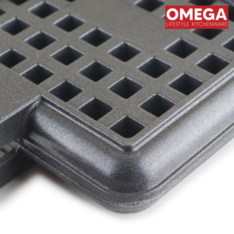 OMEGA Aluminium Non-Stick Waffle Maker