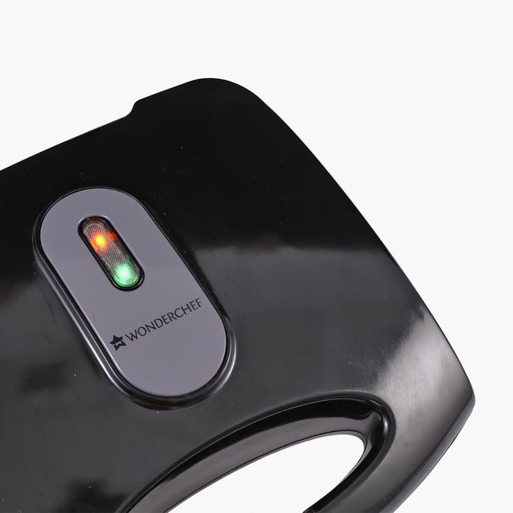 WONDERCHEF Acura Plus Die Cast Aluminium Sandwich Maker