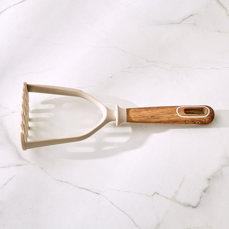 Chef's Pride Cerro Potato Masher with Wooden Handle