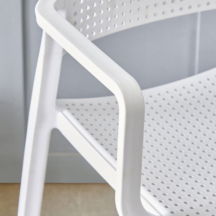 Iza Polypropylene Chair - White