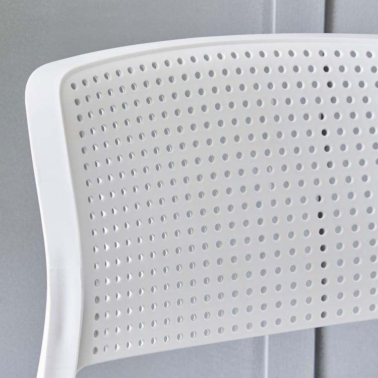 Iza Polypropylene Chair - White