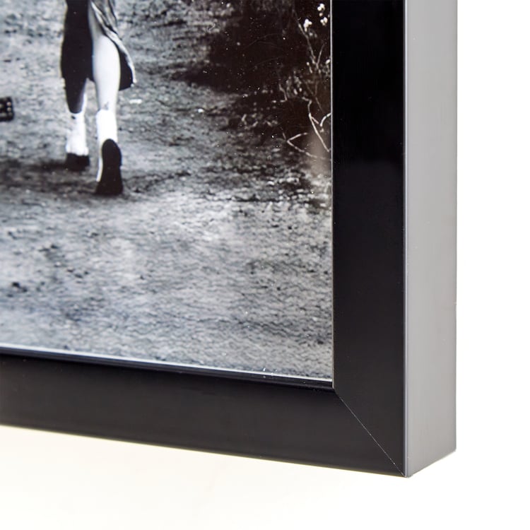 Spectrum Pitch Couple Print Picture Frame - 25x35cm