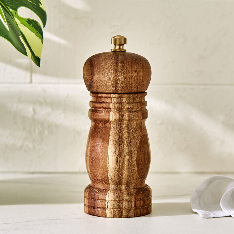Chefs Pride Iyra Acacia Wood Pepper Mill - Small