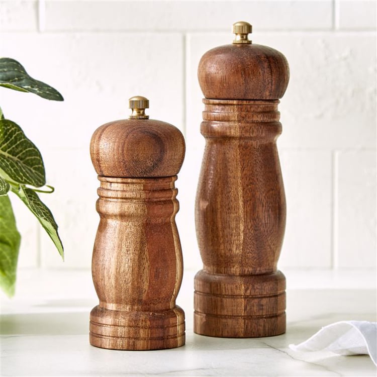 Chefs Pride Iyra Acacia Wood Pepper Mill - Small