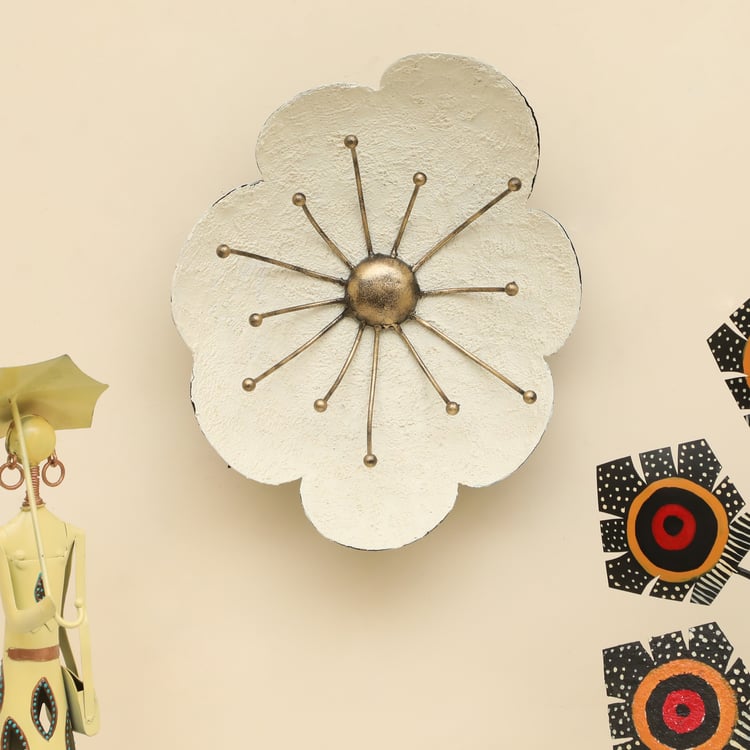 VEDAS Modern Minimalistic Metal Floral Wall Accent - Large
