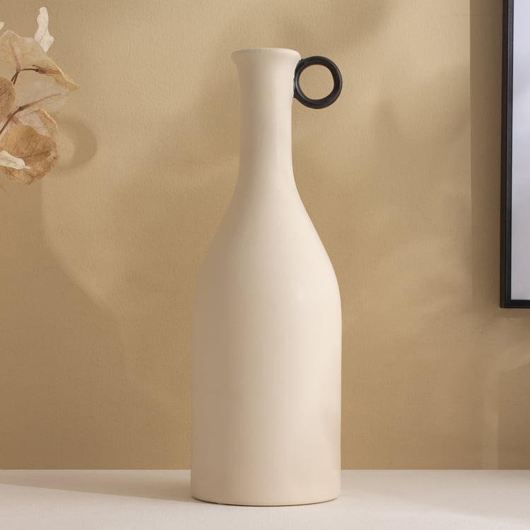 Acroma Est Hae Ceramic Vase
