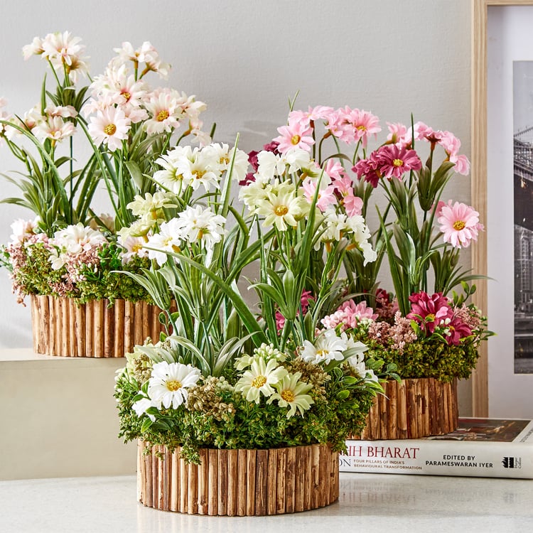 Gloria Floret Natural Dried Flowers with Bamboo Fence