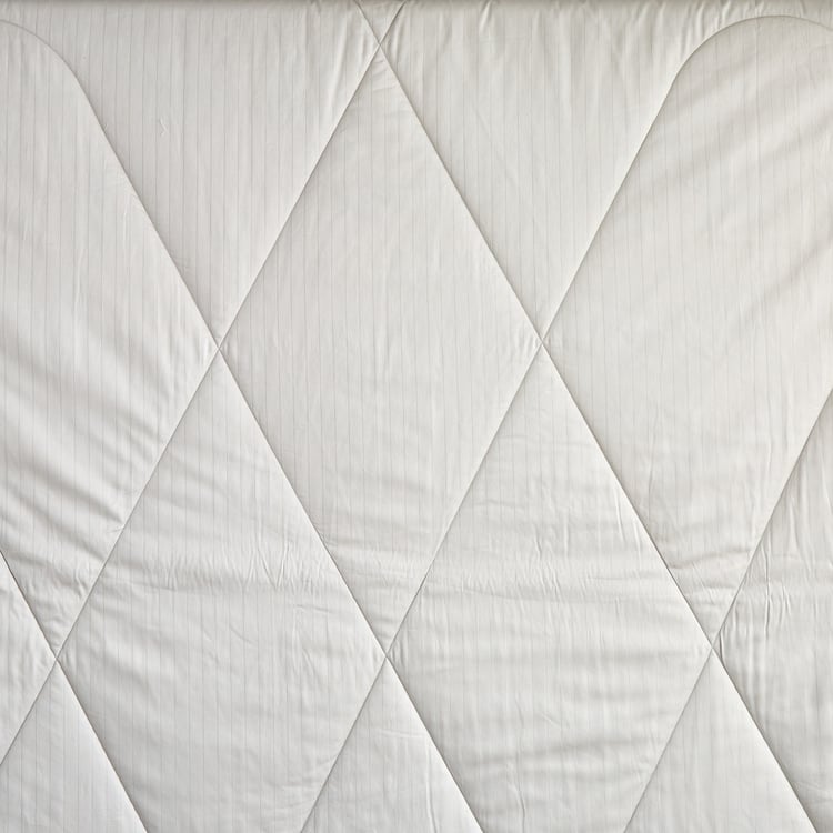 Campbell Cotton Quilted Double Comforter
