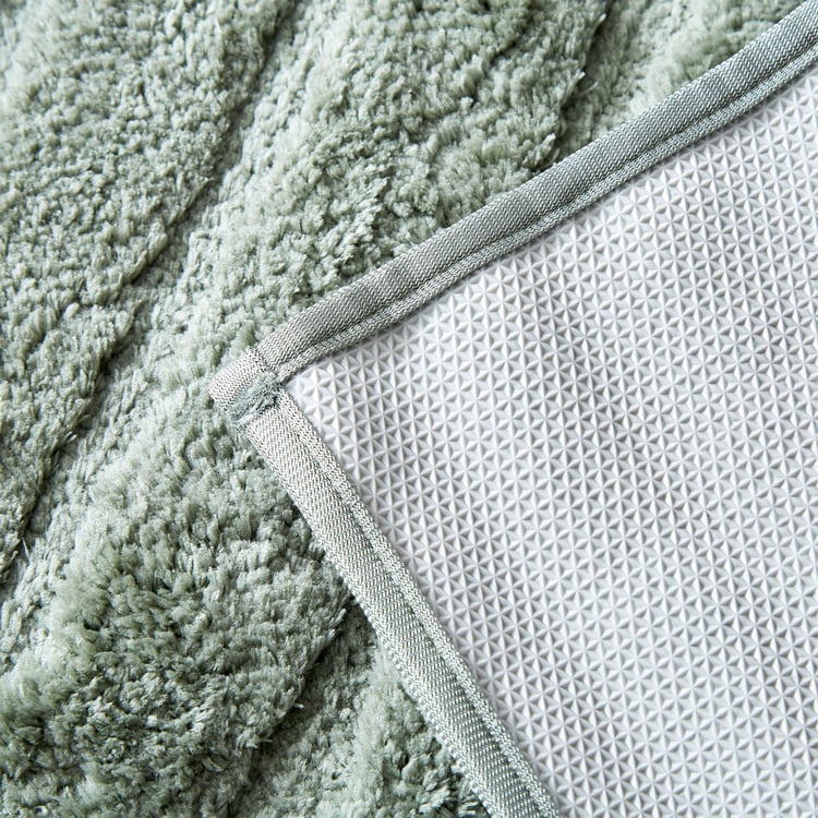 Colour Refresh Essence Plush Anti-Slip Bath Runner - 130x45cm