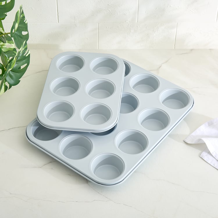 Bakers Pride Sweetshop Carbon Steel 12-Cup Muffin Pan