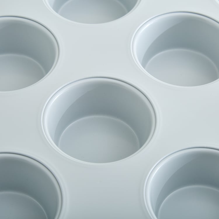 Bakers Pride Sweetshop Carbon Steel 12-Cup Muffin Pan