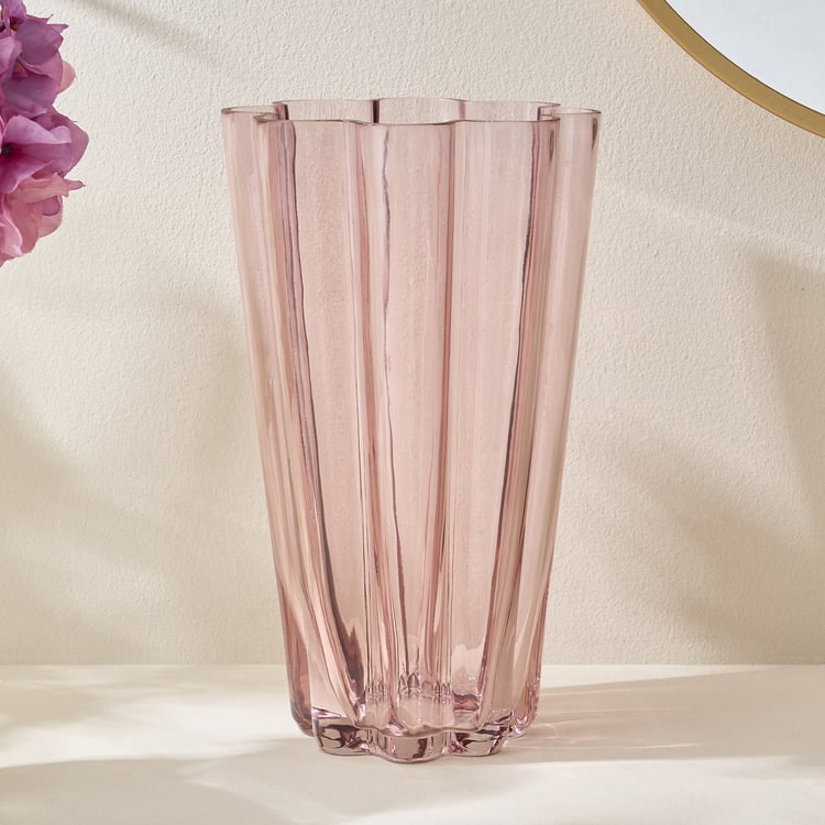 Fiora Delphi Glass Scallop Vase