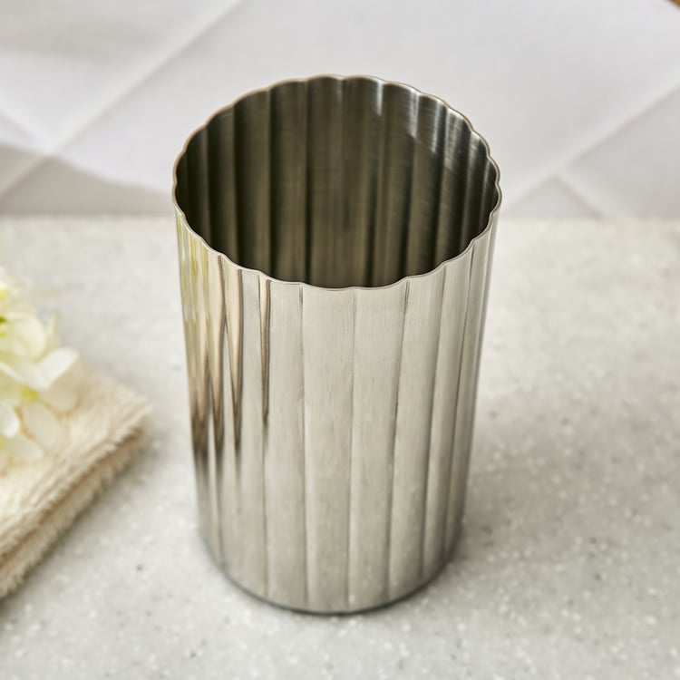 Iced Palace Drift Chrome Metal Holder