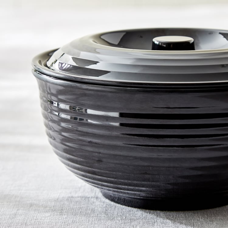 Meadows Monochrme Melamine Serving Bowl with Lid - 1.5L