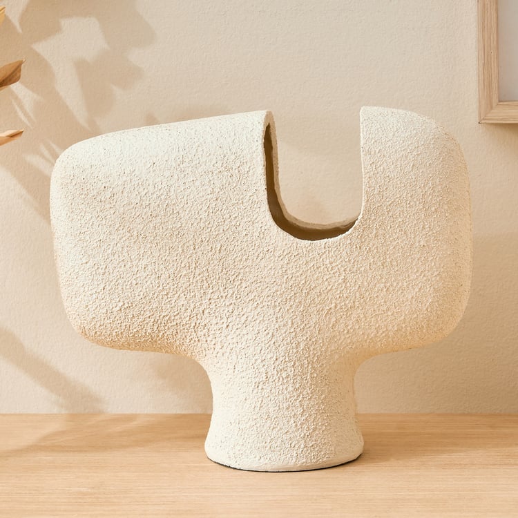 Oyster Natura Fluid Polyresin Vase