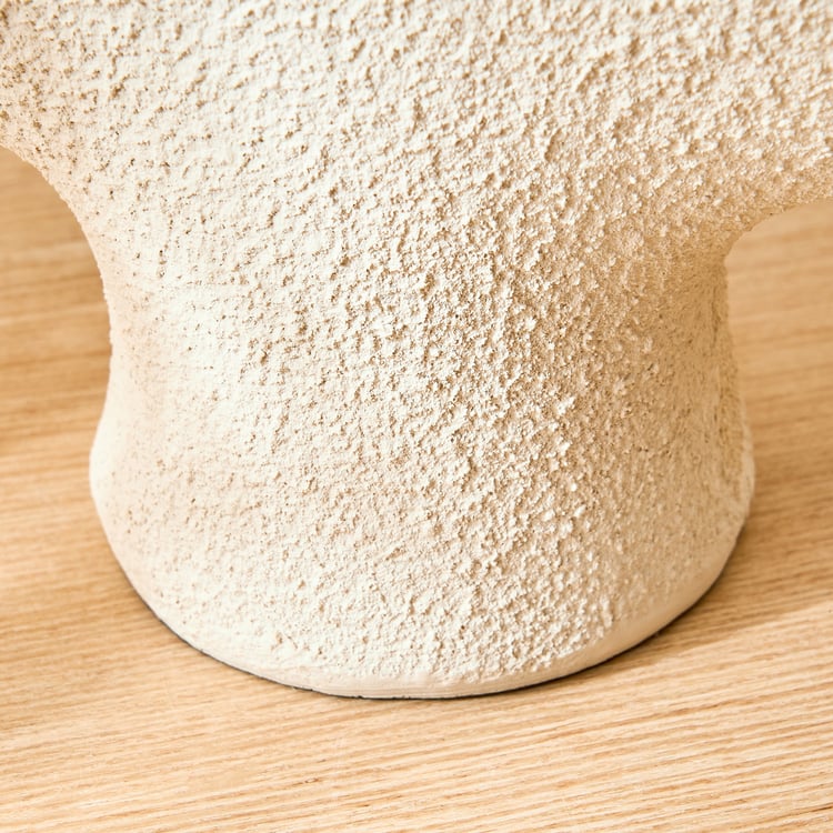 Oyster Natura Fluid Polyresin Vase