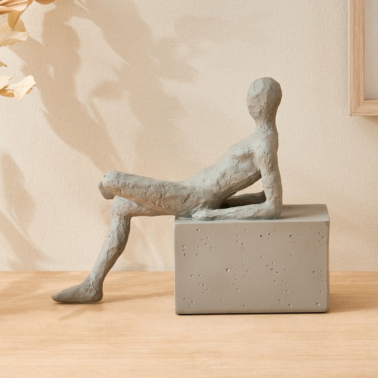 Oyster Tessera Polyresin Lazing Human Figurine